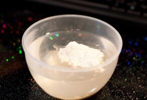 Soda against fungus nails